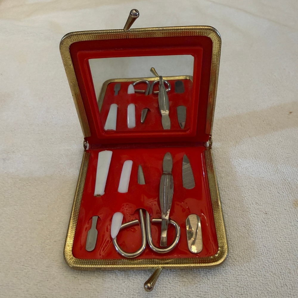 Vintage Manicure Set Gold Good Vintage Quilted Kiss Lock Japan Mirror 5 pc